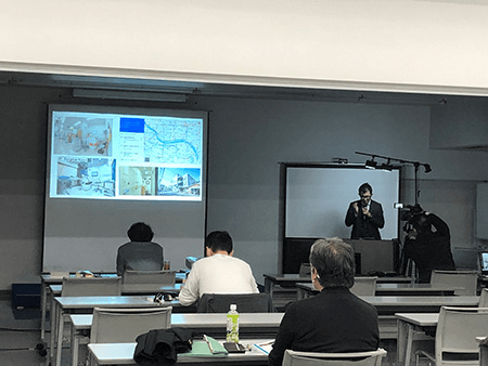 講演の様子２